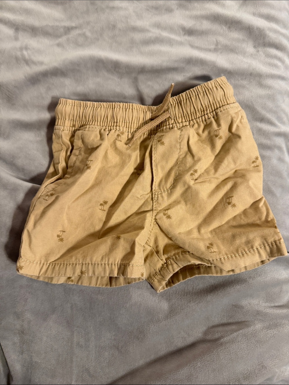OshKosh B'gosh Tan Palm-Print Elastic Waist Shorts